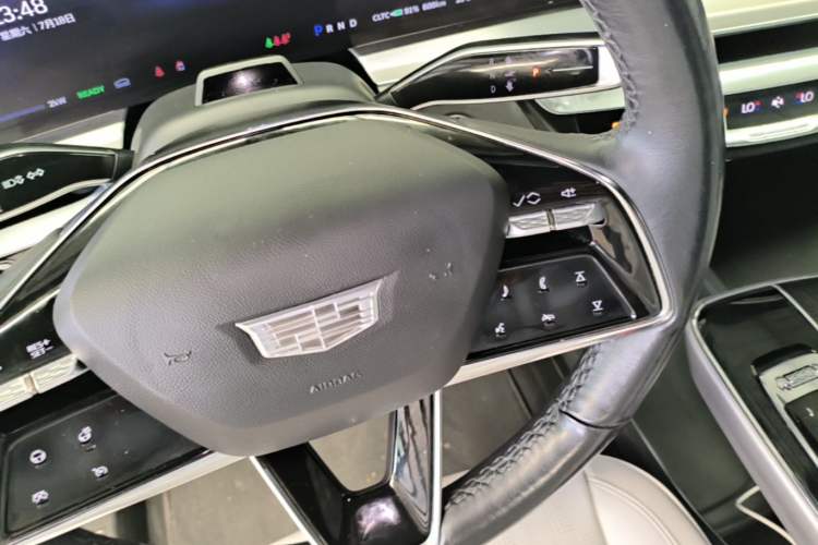 Used Cadillac LYRIQ 2022 Rear-Drive Long-Range Luxury Edition Gear Lever