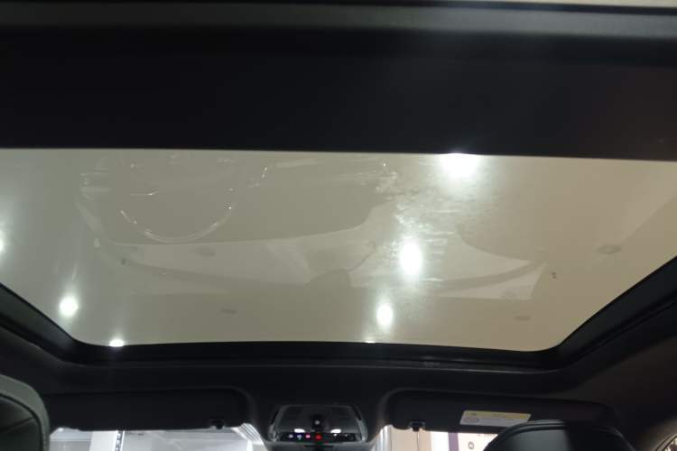 Used Cadillac LYRIQ 2022 Rear-Drive Long-Range Prestige Edition Headliner