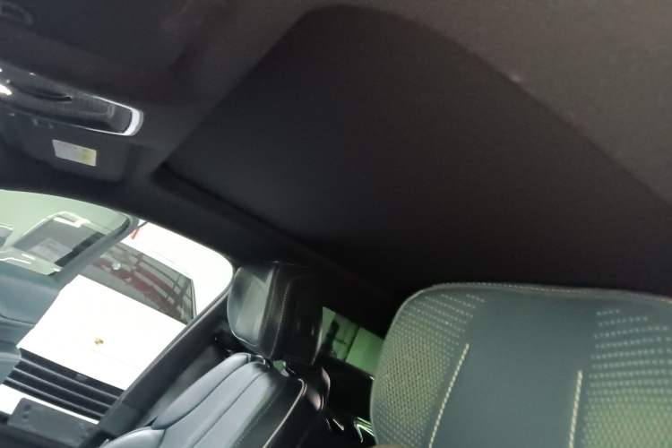 Used Cadillac LYRIQ 2022 Rear-Drive Long-Range Prestige Edition Headliner