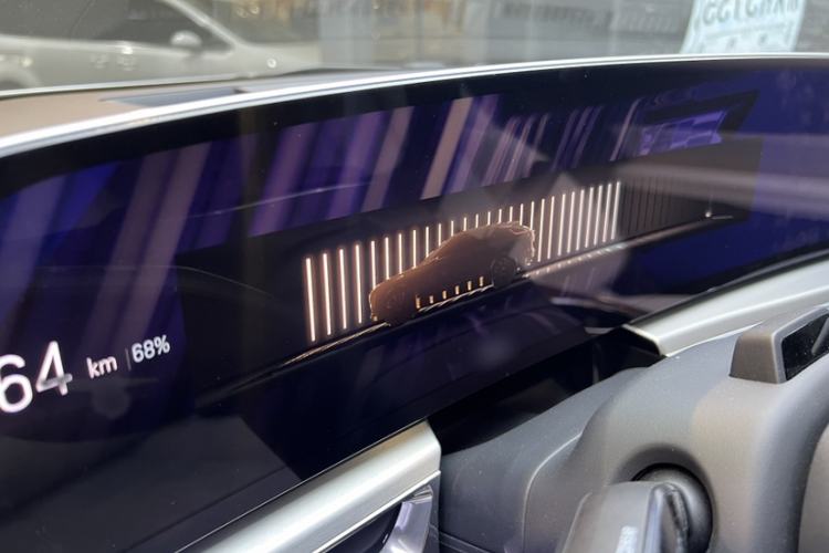 Used Cadillac LYRIQ 2022 Rear-Drive Long-Range Luxury Edition Instrument Cluster