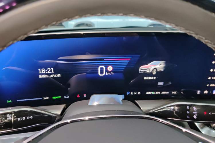 Used Cadillac LYRIQ 2022 Rear-Drive Long-Range Luxury Edition Instrument Cluster
