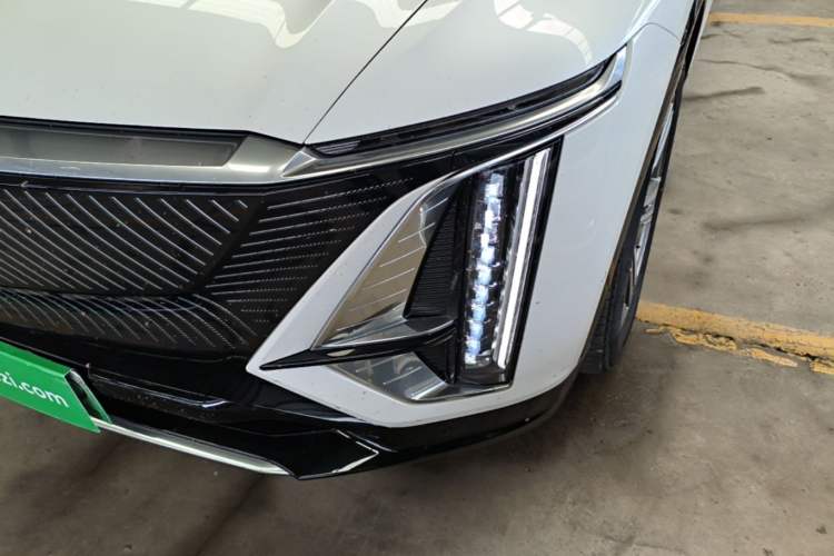 Used Cadillac LYRIQ 2022 Rear-Drive Long-Range Luxury Edition Left Front Headlight
