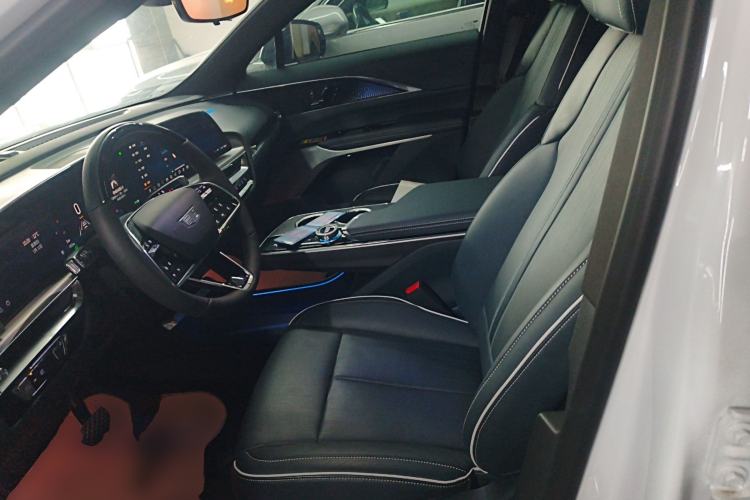 Used Cadillac LYRIQ 2022 Four-Wheel-Drive High-Performance Deluxe Edition Left Front Seat