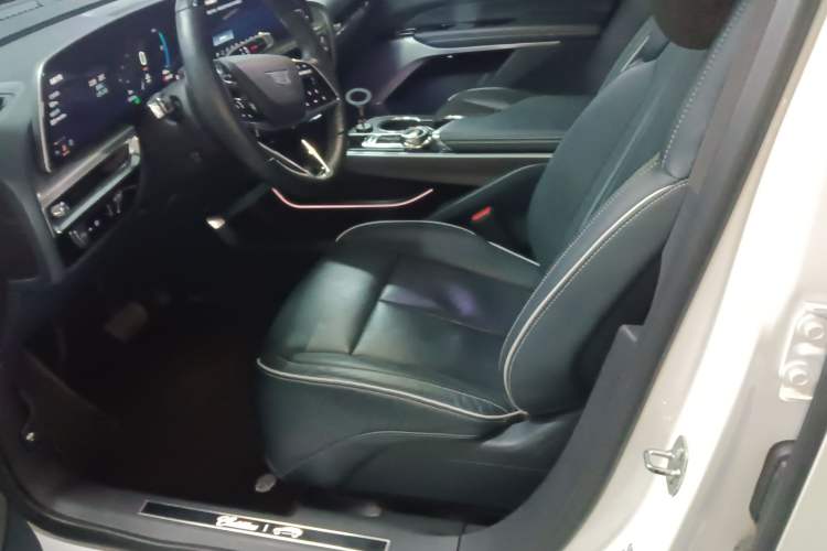 Used Cadillac LYRIQ 2022 Rear-Drive Long-Range Prestige Edition Left Front Seat