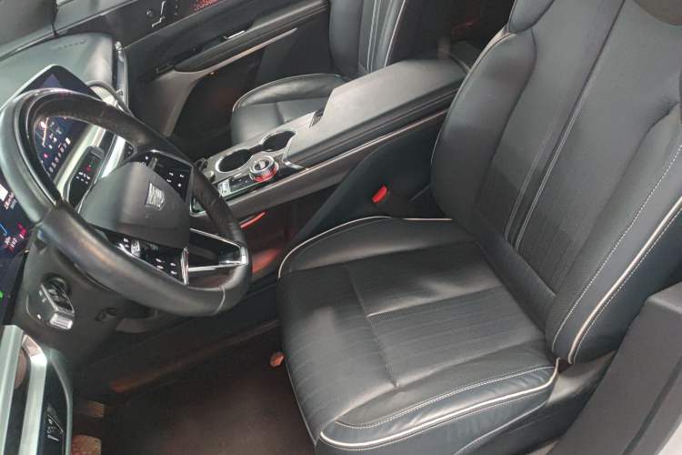 Used Cadillac LYRIQ 2022 Rear-Drive Long-Range Prestige Edition Left Front Seat