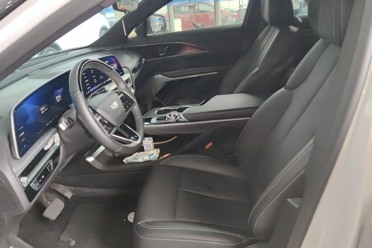 Used Cadillac LYRIQ 2022 Rear-Drive Long-Range Luxury Edition Left Front Seat