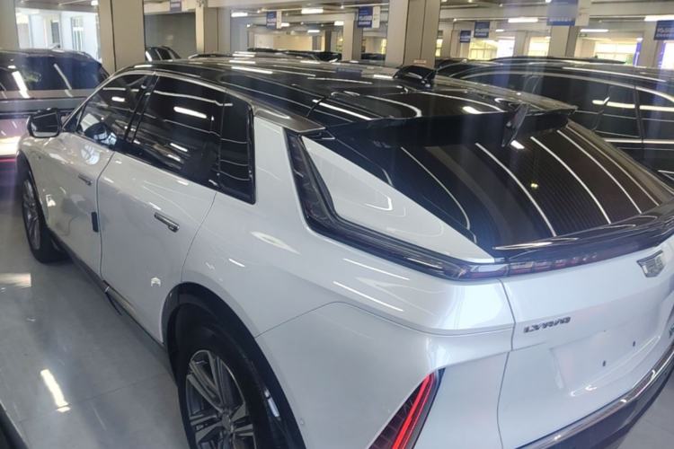 Used Cadillac LYRIQ 2022 Rear-Drive Long-Range Luxury Edition Rear Left 45 Deg