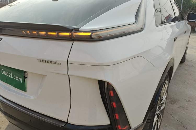 Used Cadillac LYRIQ 2022 Four-Wheel-Drive High-Performance Deluxe Edition Right Rear Taillight