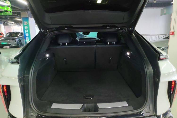 Used Cadillac LYRIQ 2022 Four-Wheel-Drive High-Performance Deluxe Edition Trunk