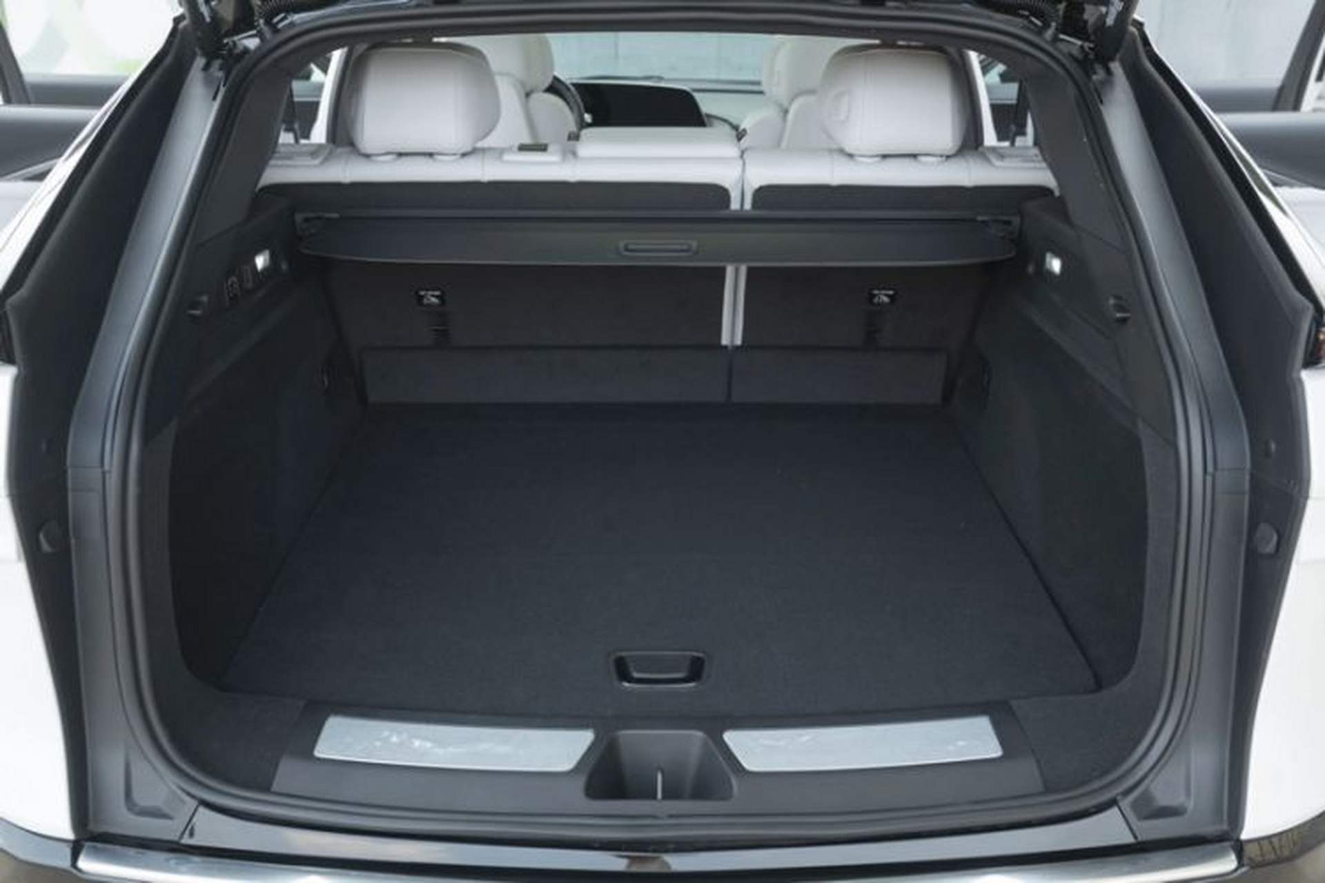 Used Cadillac LYRIQ 2022 Rear-Drive Long-Range Luxury Edition Trunk