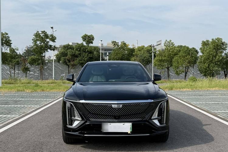 Used Cadillac LYRIQ 2024 Rear-Drive Standard Range Luxury Edition Exterior 2
