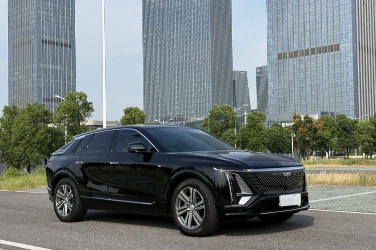 Used Cadillac LYRIQ 2024 Rear-Drive Standard Range Luxury Edition Exterior 4