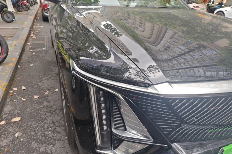 Used Cadillac LYRIQ 2024 Rear-Drive Standard Range Luxury Edition Exterior 6