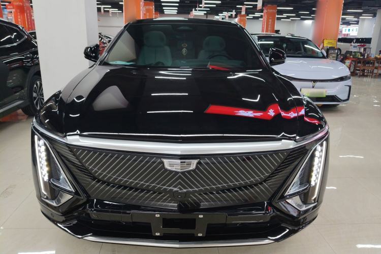 Used Cadillac LYRIQ 2024 Rear-Drive Standard Range Luxury Edition Front