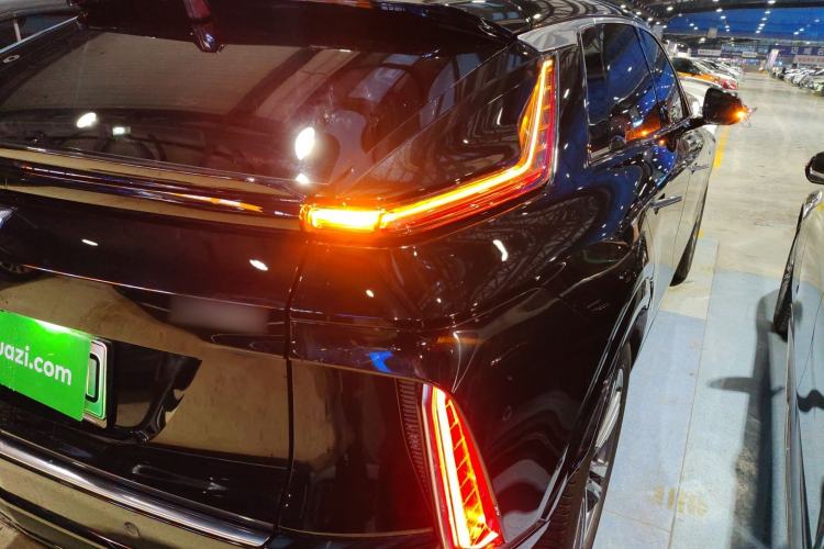 Used Cadillac LYRIQ 2024 Rear-Drive Standard Range Luxury Edition Right Rear Taillight
