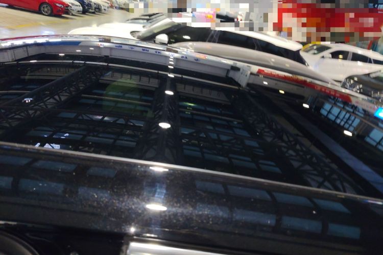 Used Cadillac LYRIQ 2024 Rear-Drive Standard Range Luxury Edition Roof
