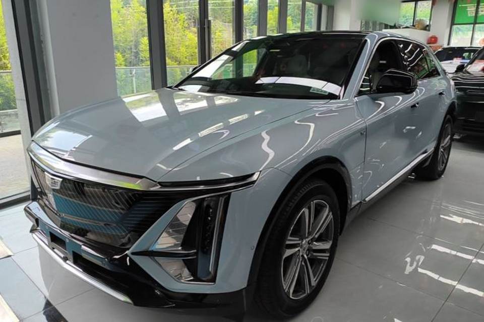 Cadillac LYRIQ 2024