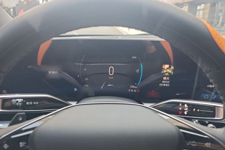 Used Cadillac LYRIQ 2024 Rear-Drive Standard Range Luxury Edition Instrument Cluster