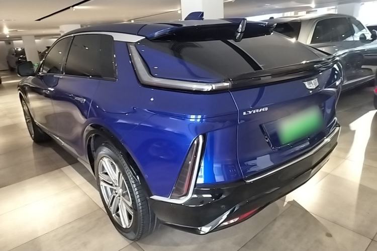 Used Cadillac LYRIQ 2024 Rear-Drive Standard Range Luxury Edition Rear Left 45 Deg