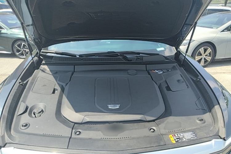Used Cadillac LYRIQ 2024 Rear-Drive Standard Range Luxury Edition Engine Bay