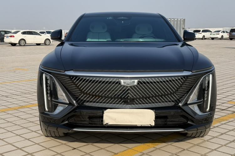 Used Cadillac LYRIQ 2024 Rear-Drive Standard Range Luxury Edition Exterior 2