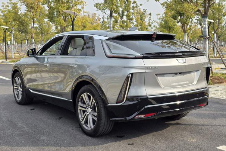 Used Cadillac LYRIQ 2024 Rear-Drive Standard Range Luxury Edition SUPER CRUISE Exterior 5
