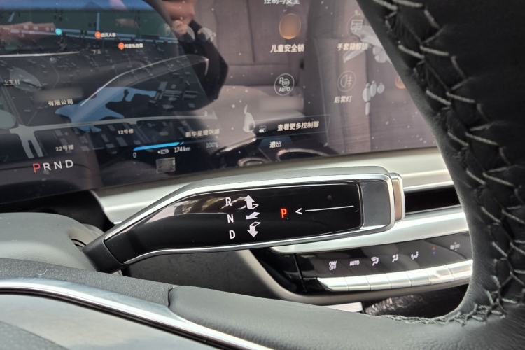 Used Cadillac LYRIQ 2024 Rear-Drive Standard Range Luxury Edition SUPER CRUISE Gear Lever