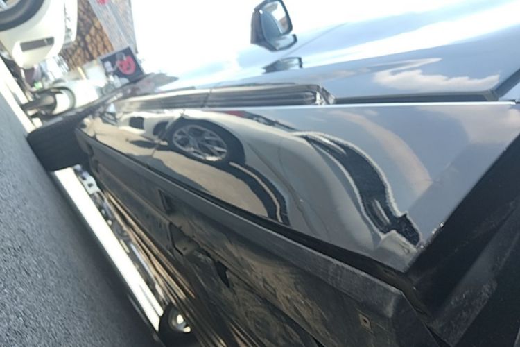 Used Cadillac LYRIQ 2024 Rear-Drive Standard Range Luxury Edition Left Side Sill