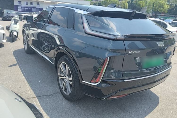 Used Cadillac LYRIQ 2024 Rear-Drive Standard Range Luxury Edition Rear Left 45 Deg