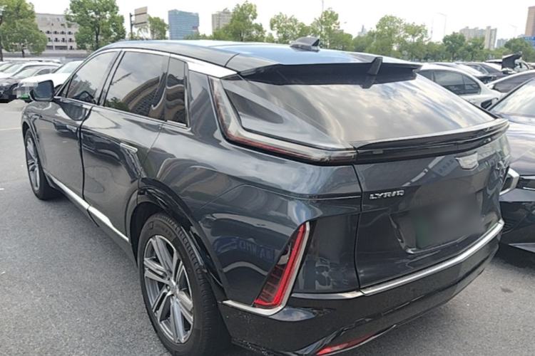 Used Cadillac LYRIQ 2024 Rear-Drive Standard Range Luxury Edition Rear Left 45 Deg
