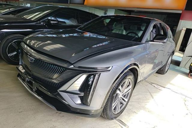 Used Cadillac LYRIQ 2024 Rear-Drive Standard Range Luxury Edition SUPER CRUISE
