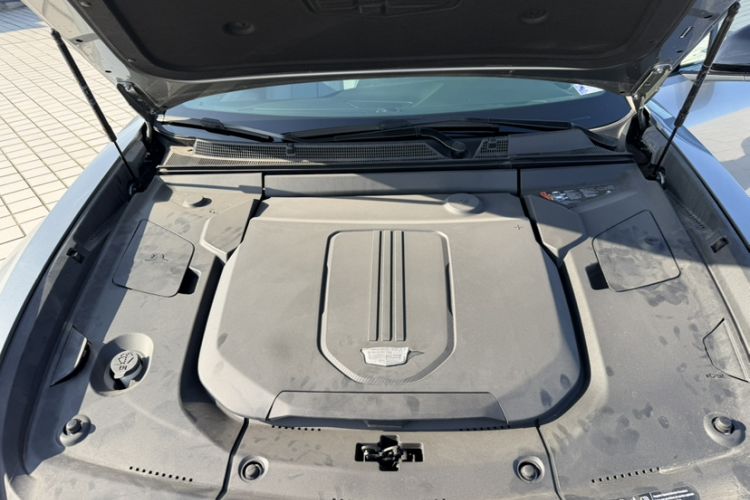 Used Cadillac LYRIQ 2024 Rear-Drive Standard Range Luxury Edition Engine Bay