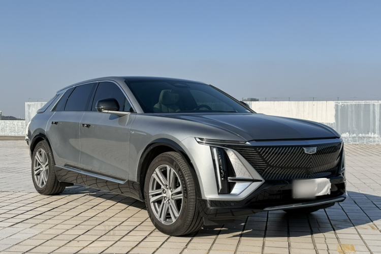 Used Cadillac LYRIQ 2024 Rear-Drive Standard Range Luxury Edition Exterior 2