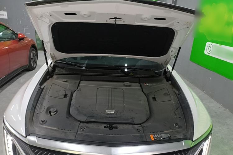 Used Cadillac LYRIQ 2024 Rear-Drive Standard Range Luxury Edition Engine Bay
