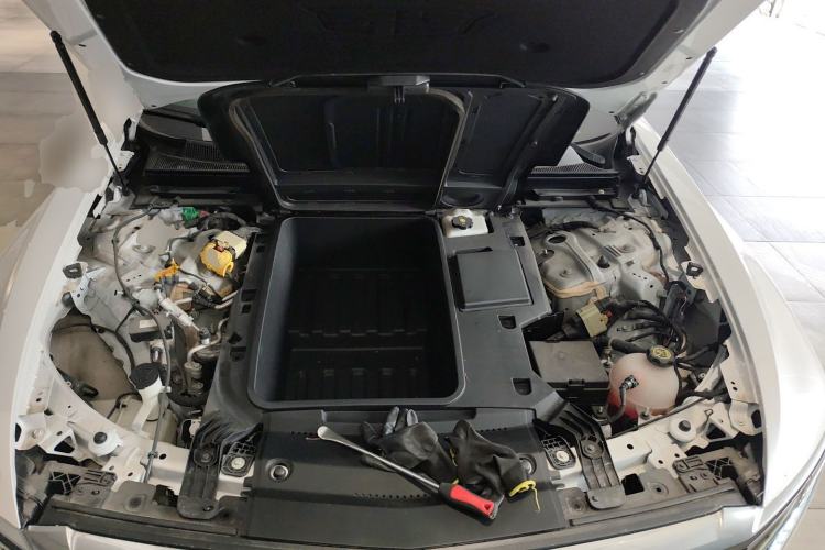 Used Cadillac LYRIQ 2024 Rear-Drive Standard Range Luxury Edition Engine Bay