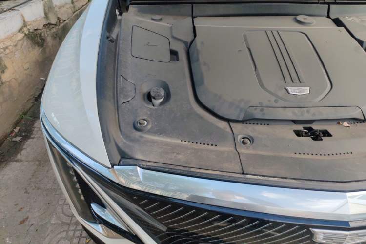 Used Cadillac LYRIQ 2024 Rear-Drive Standard Range Luxury Edition Engine Bay Right