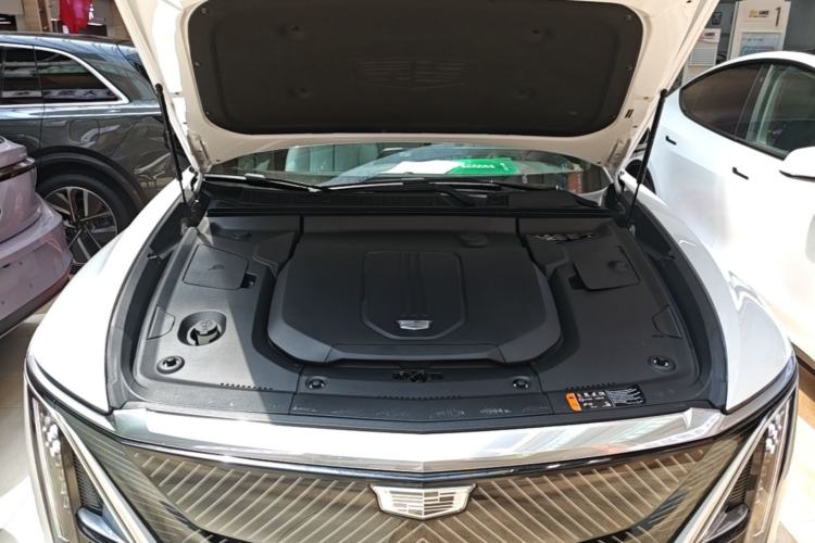 Used Cadillac LYRIQ 2024 Rear-Drive Standard Range Luxury Edition Engine Bay