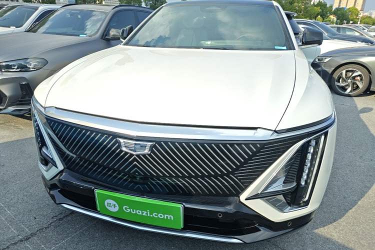 Used Cadillac LYRIQ 2024 Rear-Drive Standard Range Luxury Edition Front