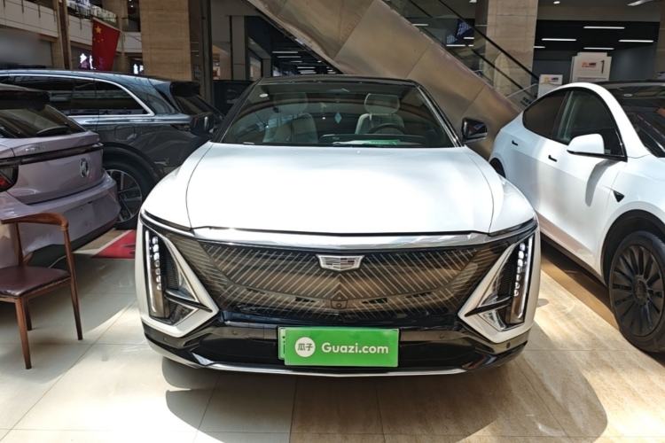 Used Cadillac LYRIQ 2024 Rear-Drive Standard Range Luxury Edition Front