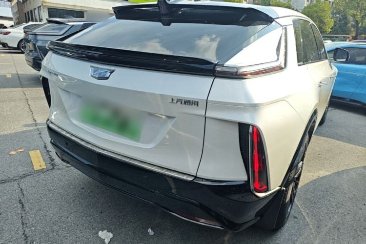 Used Cadillac LYRIQ 2024 Rear-Drive Standard Range Luxury Edition Rear Right 45 Deg