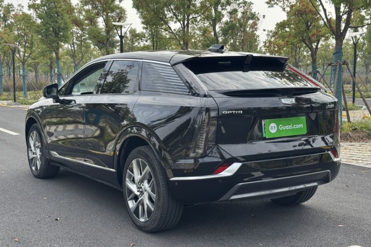 Used Cadillac OPTIQ 2024 Standard Range Version Exterior 10