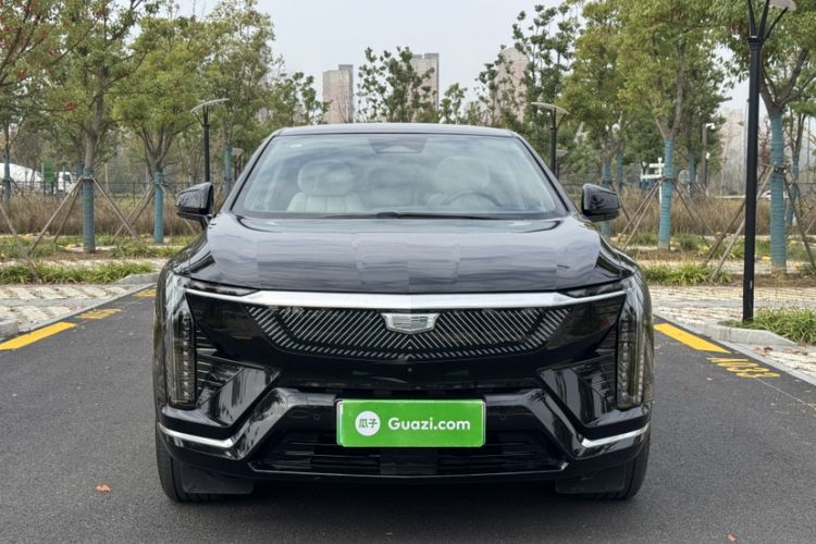Used Cadillac OPTIQ 2024 Standard Range Version Exterior 7