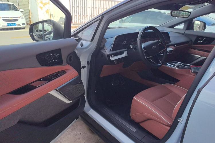 Used Cadillac OPTIQ 2024 Four-Wheel Drive Long-Range Version Driver Seat