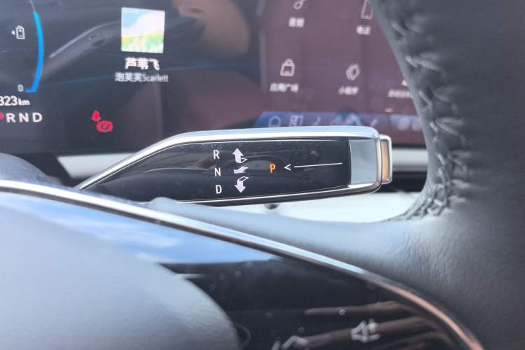 Used Cadillac OPTIQ 2024 Four-Wheel Drive Long-Range Version Gear Lever