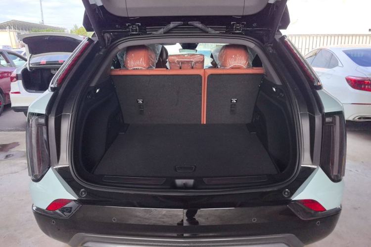Used Cadillac OPTIQ 2024 Four-Wheel Drive Long-Range Version Trunk