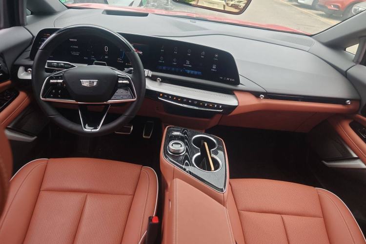 Used Cadillac OPTIQ 2024 Four-Wheel Drive Long-Range Version Interior 2