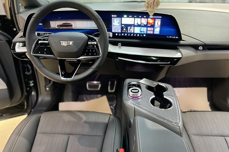 Used Cadillac OPTIQ 2024 Standard Range Version Audio And AC Panel