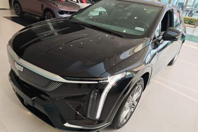 Used Cadillac OPTIQ 2024 Standard Range Version