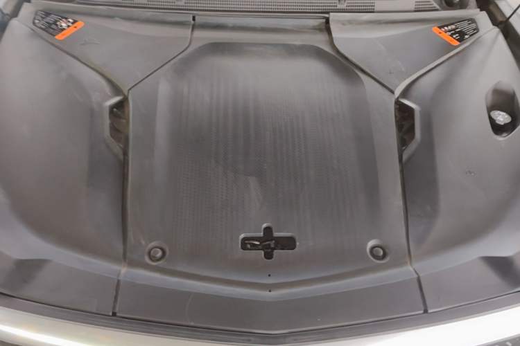 Used Cadillac OPTIQ 2024 Standard Range Version Engine Bay