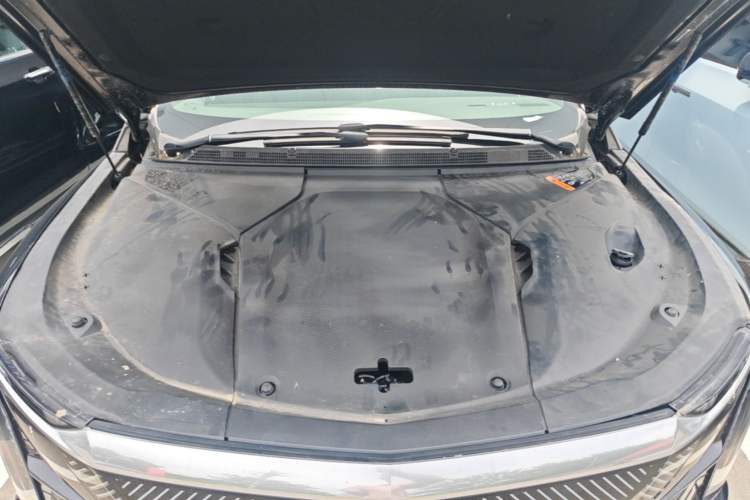 Used Cadillac OPTIQ 2024 Standard Range Version Engine Bay